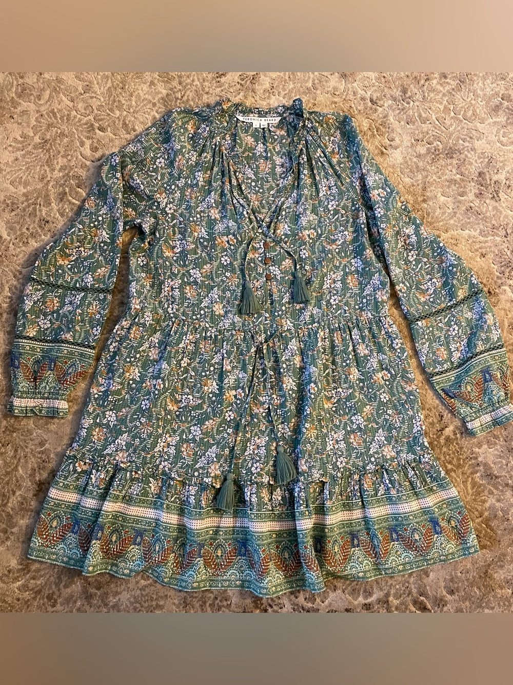 Veronica Beard Danica A line self tie dress size Small in green floral print EUC